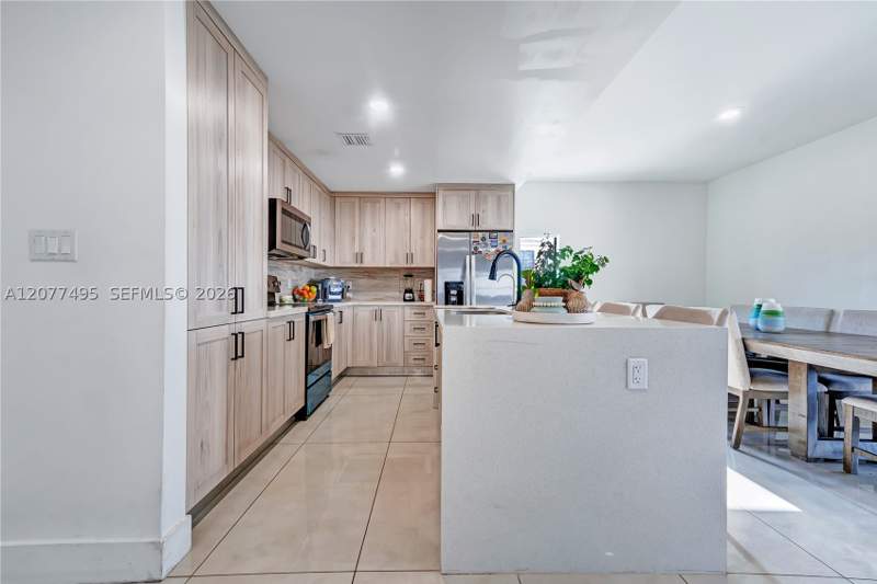 5 bedroom SingleFamilyResidence at 1314 NW 2nd Ter, Alba, Florida City — photo 3