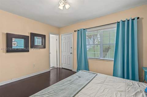 915 8th St 102, Miami Beach FL - photo 10 of 24