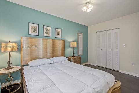 915 8th St 102, Miami Beach FL - photo 16 of 24