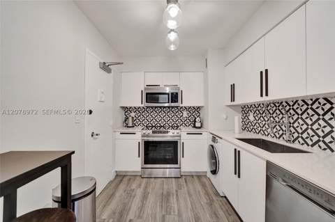 9195 Collins Ave 1109, Surfside FL - photo 23 of 60