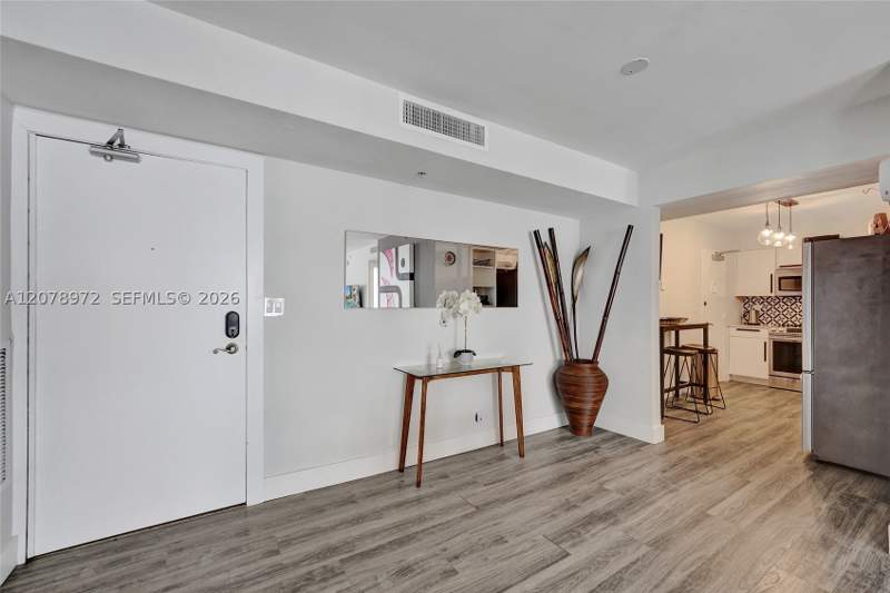 1 bedroom Condominium at 9195 Collins Ave 1109, Carlisle On The Ocean Con, Surfside — photo 3