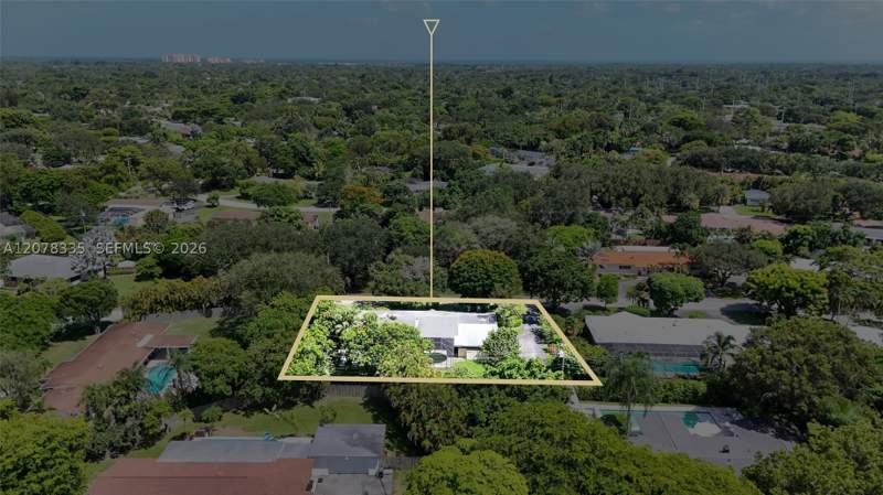6 bedroom SingleFamilyResidence at 7765 SW 133rd Ter, Village Grove, Pinecrest — photo 5