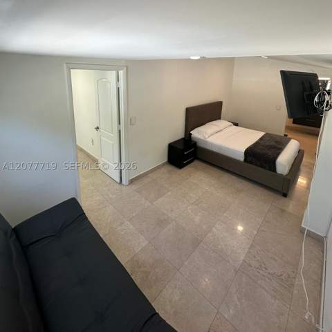 17650 NE 19th Ave, North Miami Beach FL - photo 15 of 21