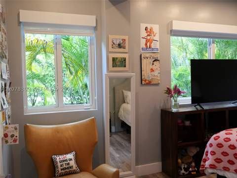 12015 NE 10 Ave, Biscayne Park FL - photo 14 of 45