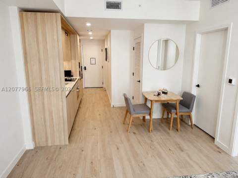 225 N Miami Ave 2810, Miami FL - photo 13 of 33