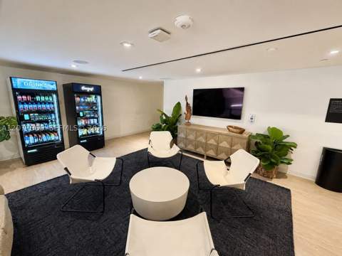 225 N Miami Ave 2810, Miami FL - photo 20 of 33