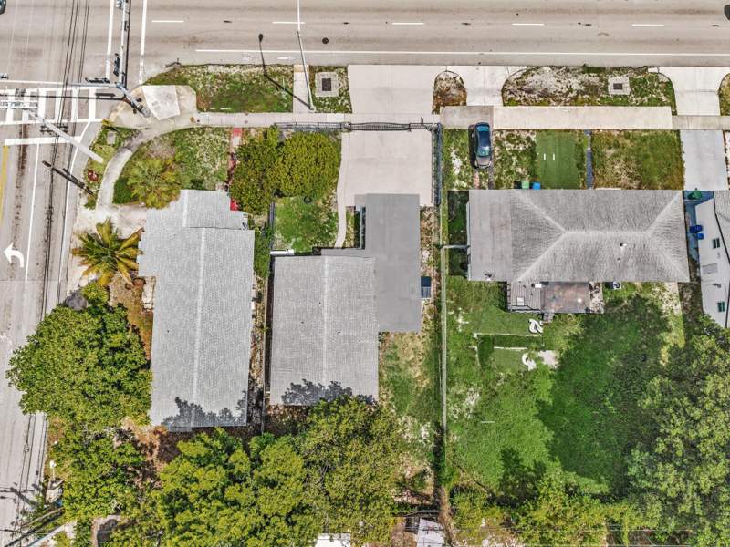 3 bedroom SingleFamilyResidence at 446 NW 119th Street, Almendares, Miami — photo 3