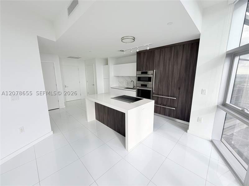 1 bedroom Condominium at 851 NE 1st Ave 3202, Paramount Miami World, Miami — photo 4