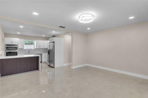 378 SW 6th St, Florida City FL - photo 9 of 36