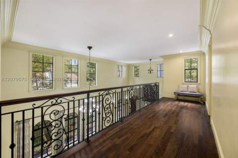 3740 Irvington Ave, Coconut Grove FL - photo 19 of 37