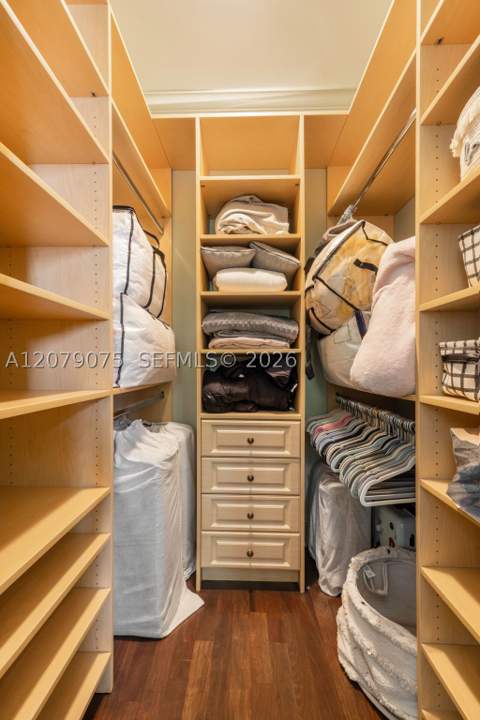 3740 Irvington Ave, Coconut Grove FL - photo 21 of 37