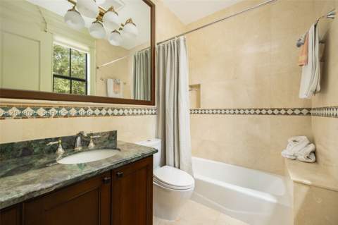 3740 Irvington Ave, Coconut Grove FL - photo 24 of 37