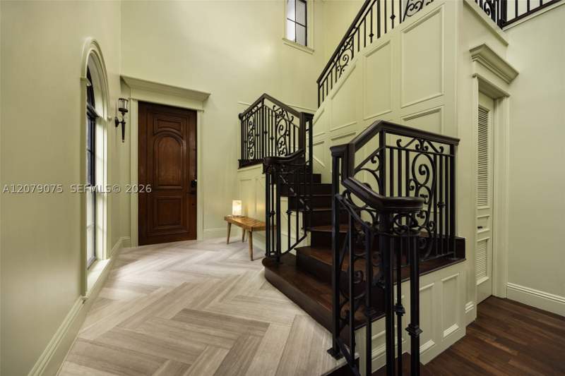4 bedroom SingleFamilyResidence at 3740 Irvington Ave, Irvington, Coconut Grove — photo 3
