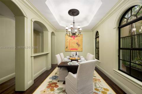 3740 Irvington Ave, Coconut Grove FL - photo 7 of 37