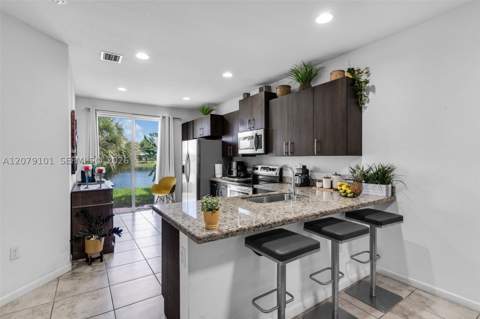 2438 SE 15 St, Homestead FL - photo 9 of 45