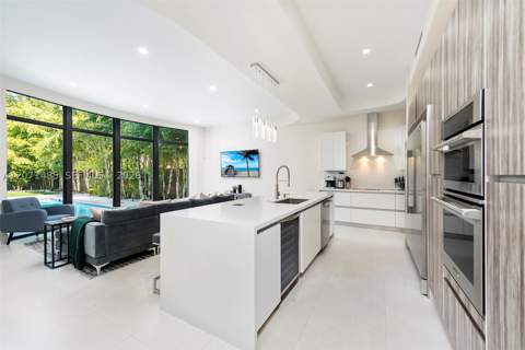 6529 SW 30th St, Miami FL - photo 8 of 43