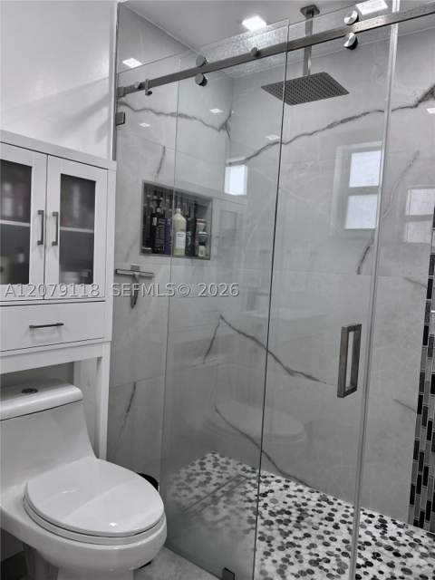 11925 SW 185th Ter, Miami FL - photo 15 of 39