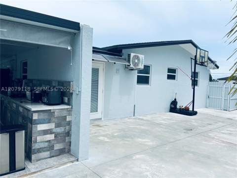 11925 SW 185th Ter, Miami FL - photo 6 of 39