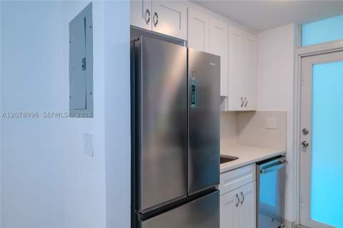921 Jefferson Ave 3C, Miami Beach FL - photo 10 of 32