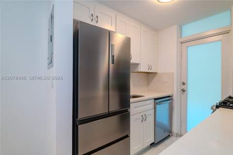 921 Jefferson Ave 3C, Miami Beach FL - photo 7 of 32