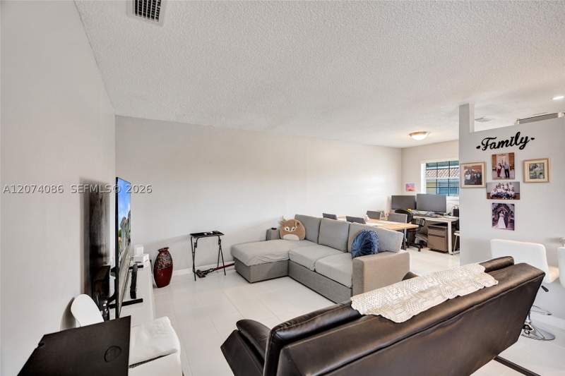 2 bedroom Condominium at 15645 SW 74th Cir Dr 6-5, The Fountains I Condo, Miami — photo 3