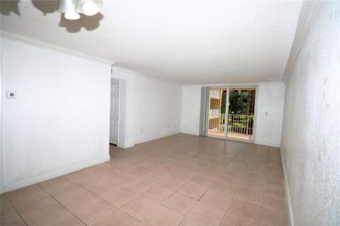 7000 NW 186th Street 4-217, Hialeah FL - photo 6 of 12