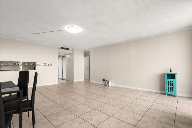 1 bedroom StockCooperative at 2100 Sans Souci Blvd A1010, Bayview Towers Condo Sout, North Miami — photo 3