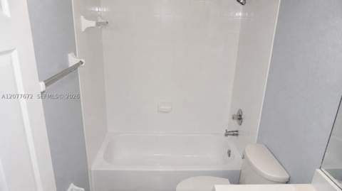 7616 NW 114th Path, Doral FL - photo 21 of 30
