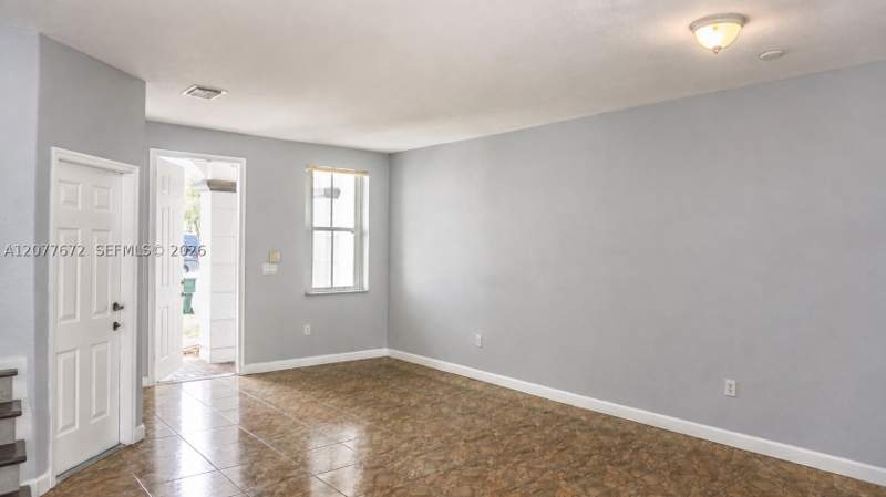 3 bedroom Townhouse at 7616 NW 114th Path, Doral Isles North Sec Two, Doral — photo 5