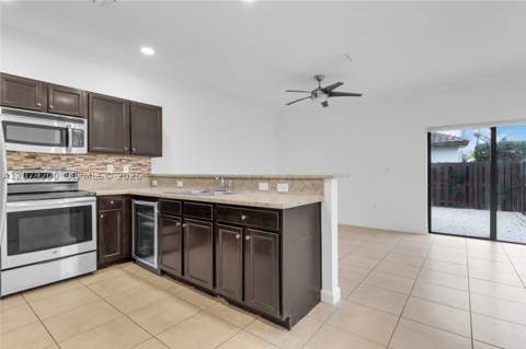 3202 SE 6th St, Homestead FL - photo 9 of 30