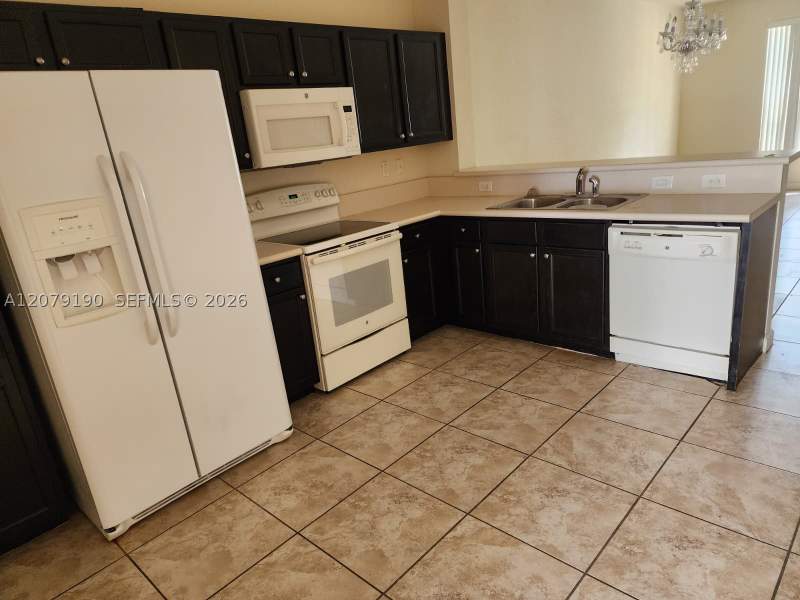3 bedroom Townhouse at 9224 SW 170th Pl, Kendall Commons Residenti, Miami — photo 3