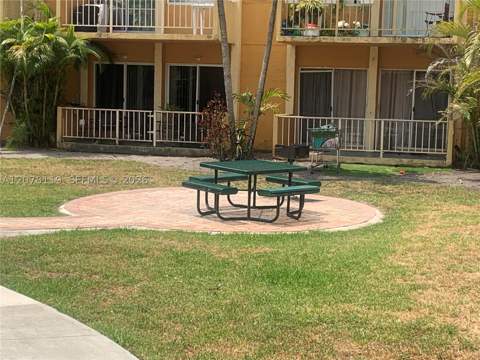 17911 NW 68th Ave O202, Hialeah FL - photo 12 of 15