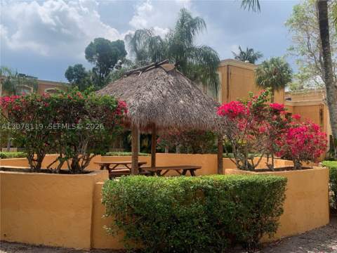 17911 NW 68th Ave O202, Hialeah FL - photo 13 of 15