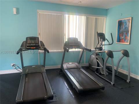17911 NW 68th Ave O202, Hialeah FL - photo 9 of 15