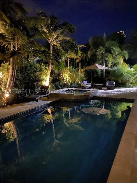 343 190th St, Sunny Isles Beach FL - photo 6 of 32