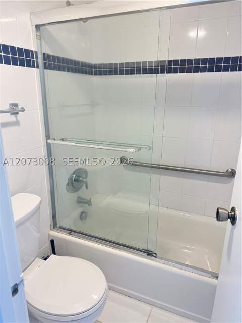 300 Bayview Dr 501, Sunny Isles Beach FL - photo 8 of 14