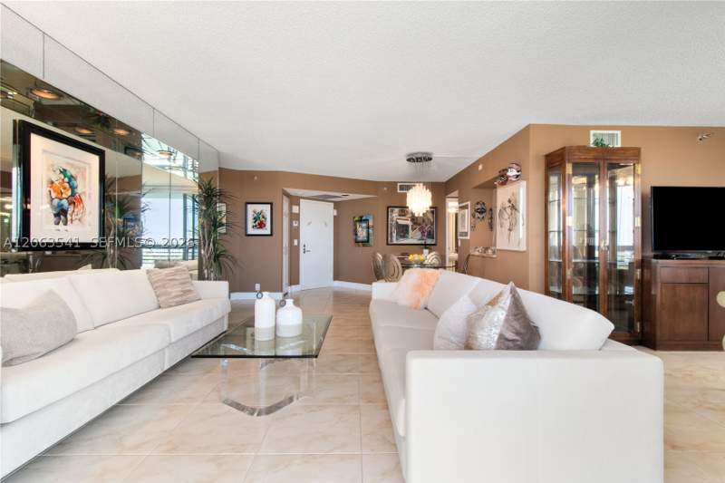 2 bedroom Condominium at 3500 Mystic Pointe Dr 2204, Mystic Pointe Tower 400 C, Aventura — photo 4