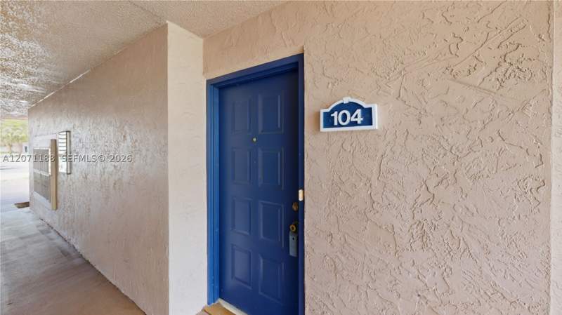 2 bedroom Condominium at 15780 SW 106th Ter 104, Royal Palm Place, Miami — photo 3
