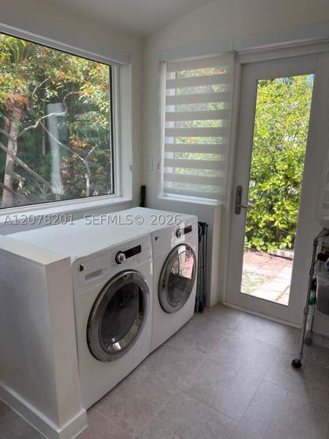 3860 SW 1st St, Miami FL - photo 10 of 14