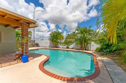 13706 SW 14th St, Miami FL - photo 21 of 25