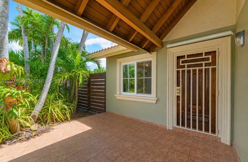 3 bedroom SingleFamilyResidence at 13706 SW 14th St, Coral West Heights 2nd Ad, Miami — photo 4