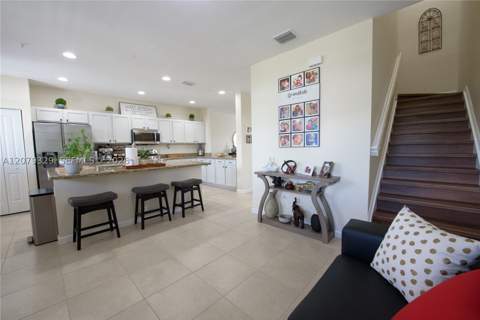 27533 SW 139th Psge, Homestead FL - photo 7 of 30