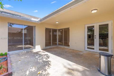 886 NE 214th Ln 4, Miami FL - photo 18 of 20