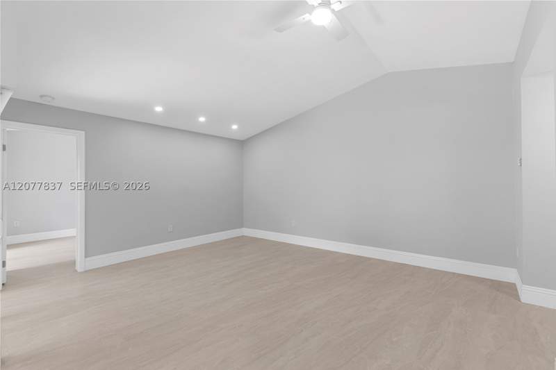 3 bedroom Condominium at 886 NE 214th Ln 4, Sierra Ridge Condo A, Miami — photo 5
