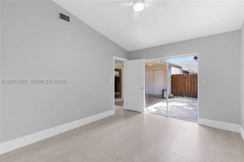 886 NE 214th Ln 4, Miami FL - photo 9 of 20