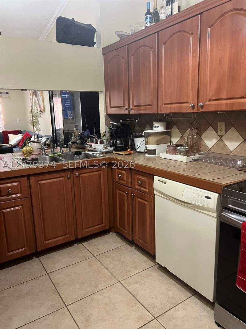 3 bedroom Townhouse at 6028 SW 147th Pl, Somerset Villas, Miami — photo 4