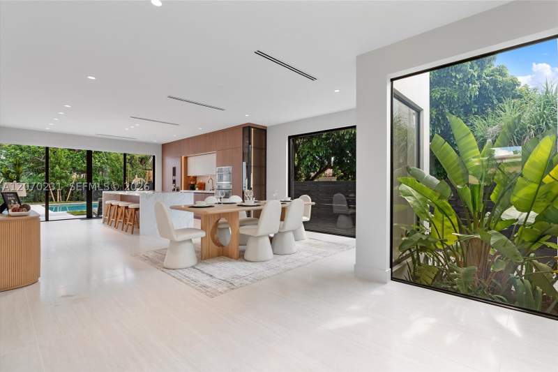 4 bedroom SingleFamilyResidence at 1844 SW 24th Ter, Kensington Park, Miami — photo 4