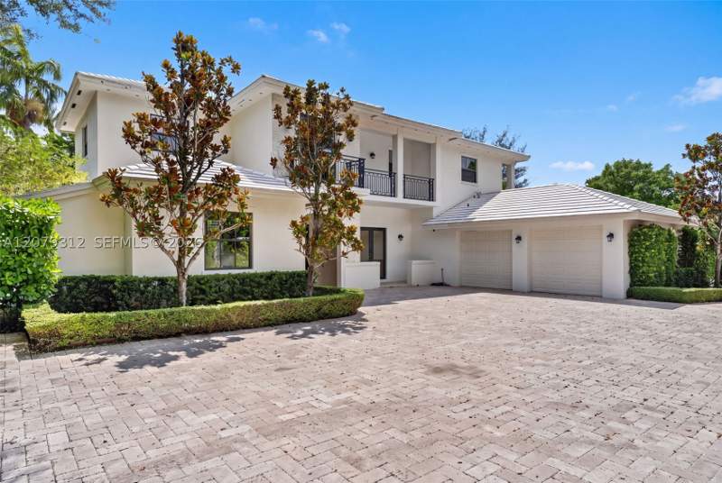 6 bedroom SingleFamilyResidence at 7641 SW 59th Ct, Pinecrest Villas 2 Addn, South Miami — photo 4