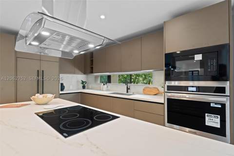 2434 SW 19th St, Miami FL - photo 9 of 28