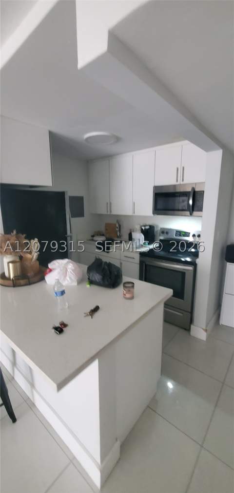 677 SW 9th Ave 405, Miami FL - photo 7 of 11